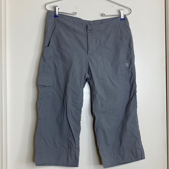 The Northface Women’s Nylon Drawstring Capri Hiking Pants size 4 - Picture 1 of 14